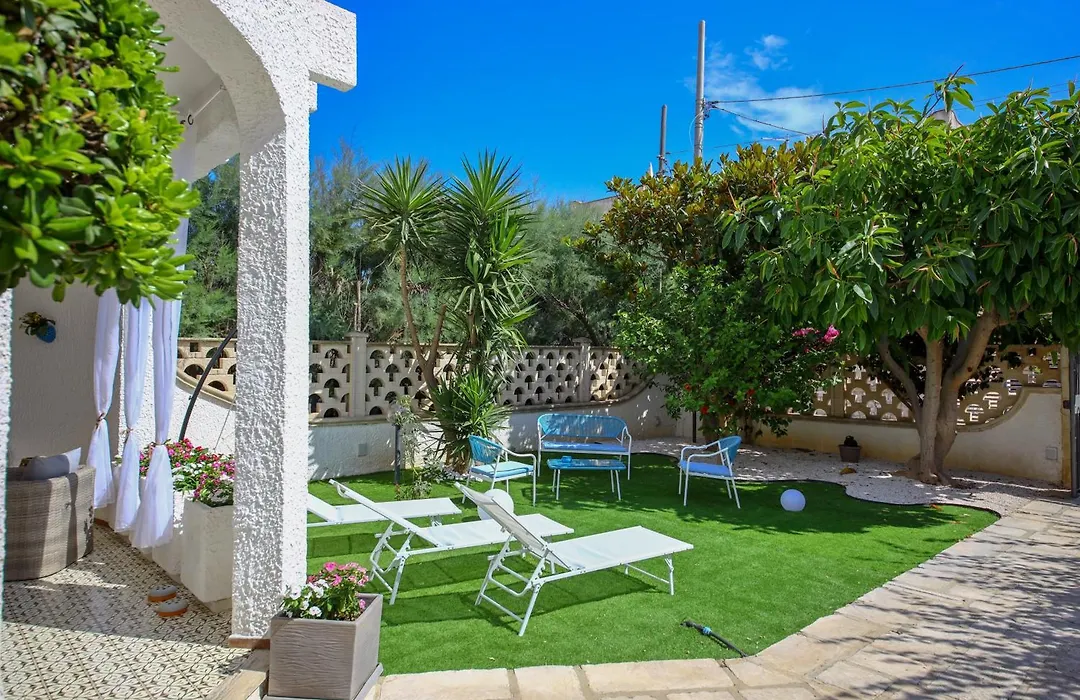 Villa Vera, accesso al mare, vista Castello, AC-1